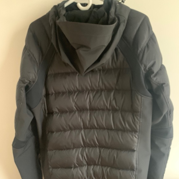 Men’s Canada goose jacket - Picture 2 of 3